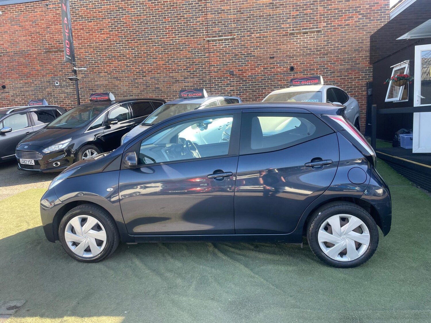 Used Toyota AYGO 2017 for sale - 78201531: Photo 9