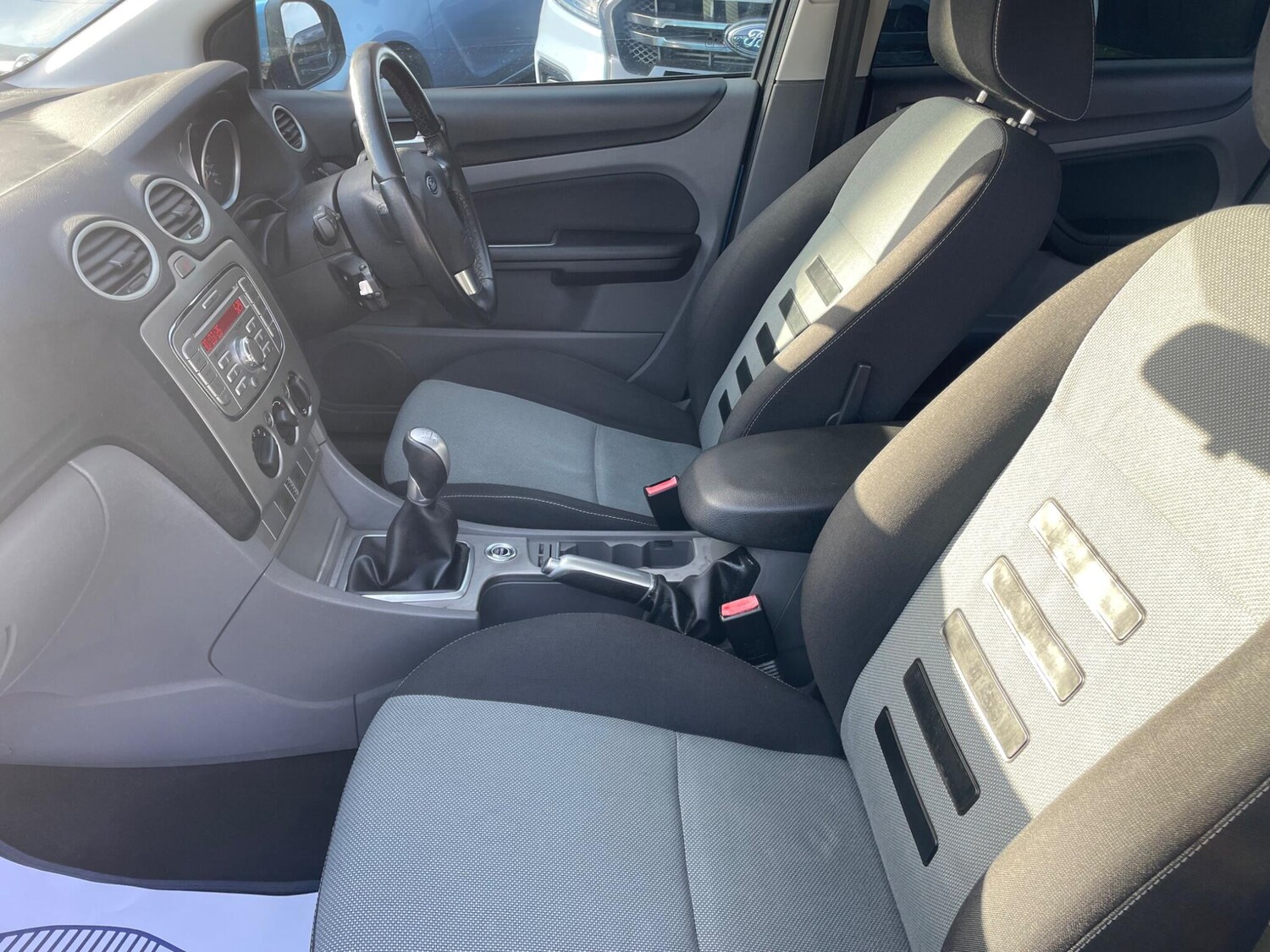 Used Ford Focus 2010 for sale - 78107093: Photo 19