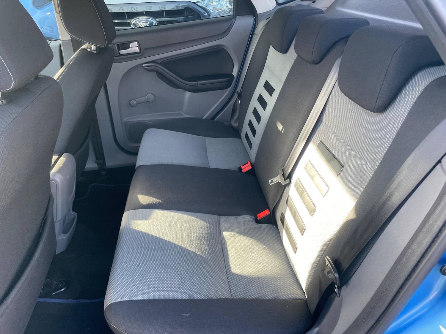 Used Ford Focus 2010 for sale - 78107093: Photo 21