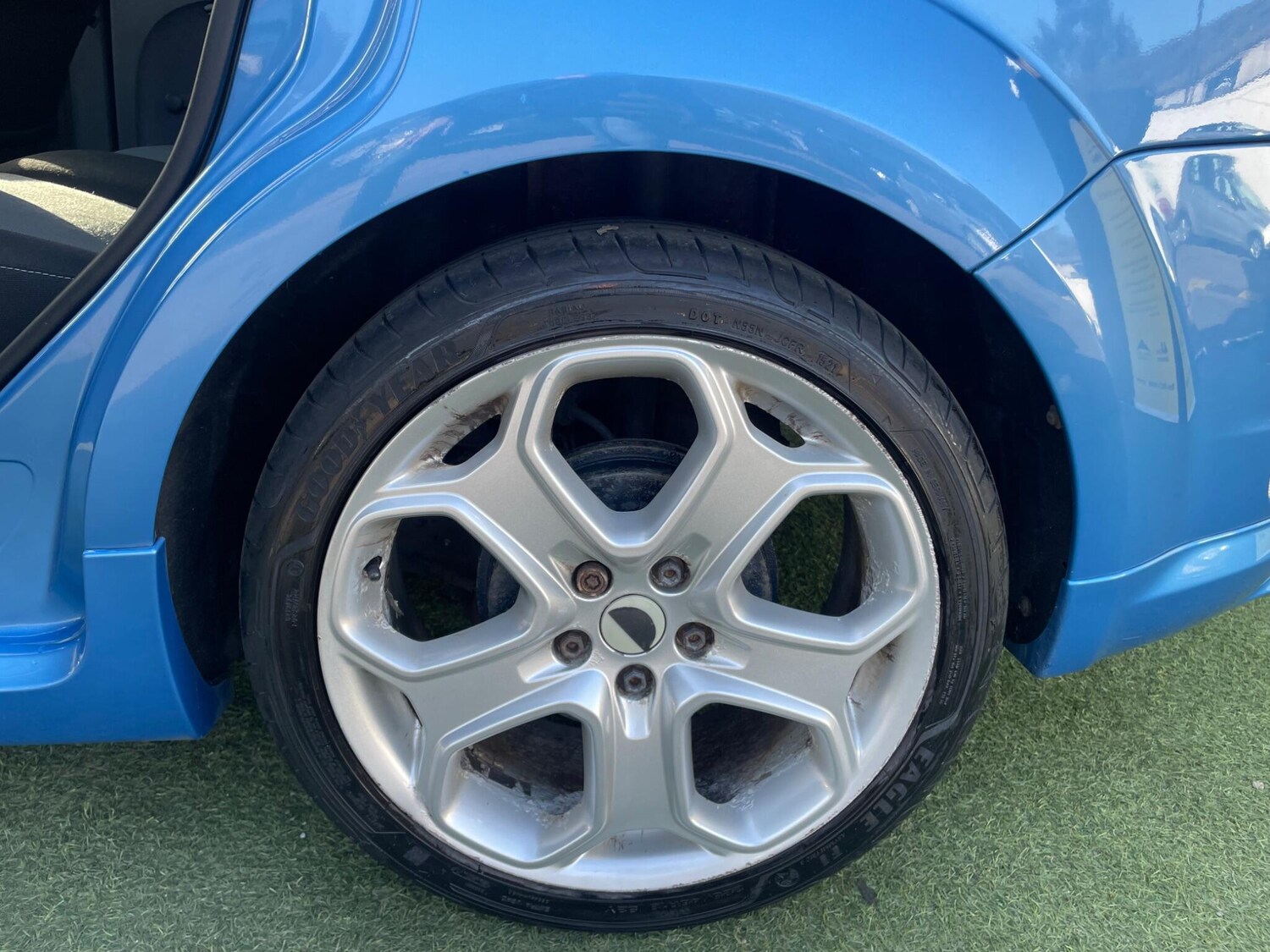 Used Ford Focus 2010 for sale - 78107093: Photo 9