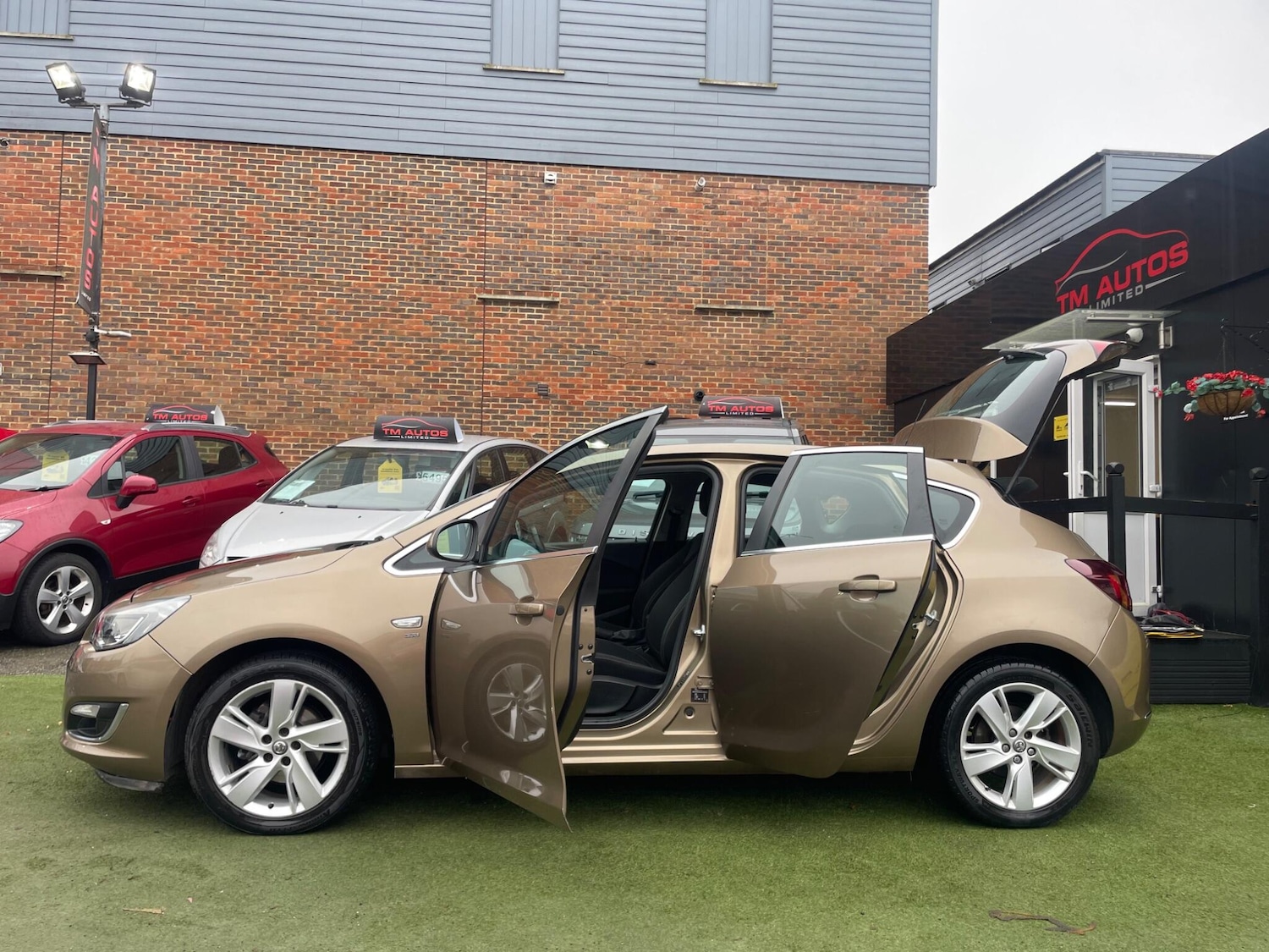 Used Vauxhall Astra 2013 for sale - 77795202: Photo 16