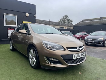 Used Vauxhall Astra 2013 for sale - 77795202: Photo