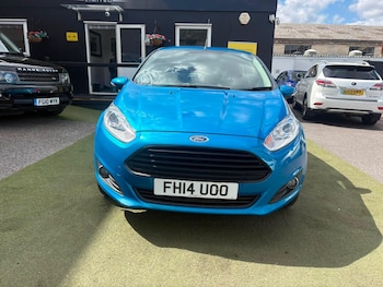 Used Ford Fiesta 2014 for sale - 79608469: Photo