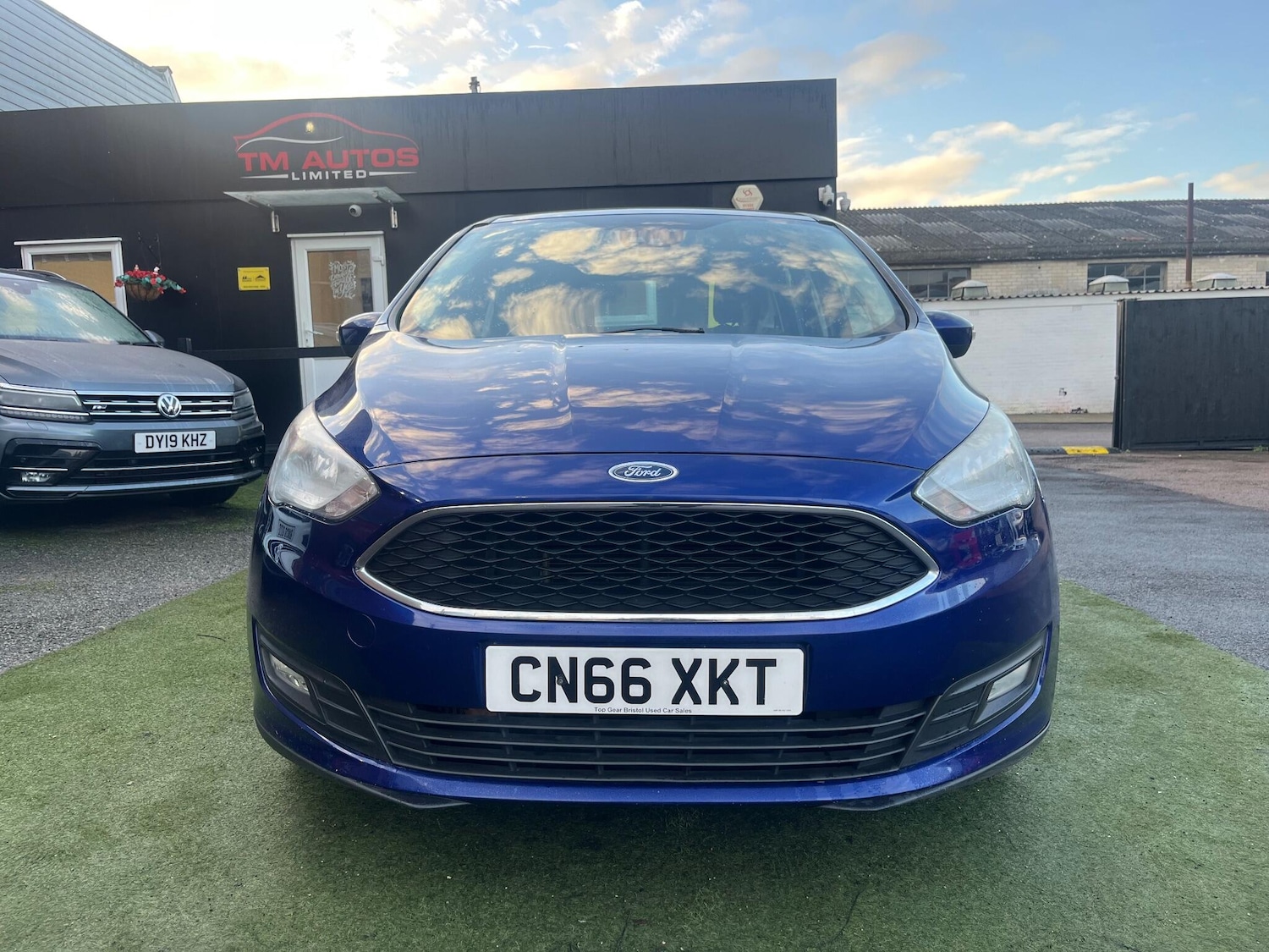 Used Ford Grand C-Max 2016 for sale - 77056243: Photo 2