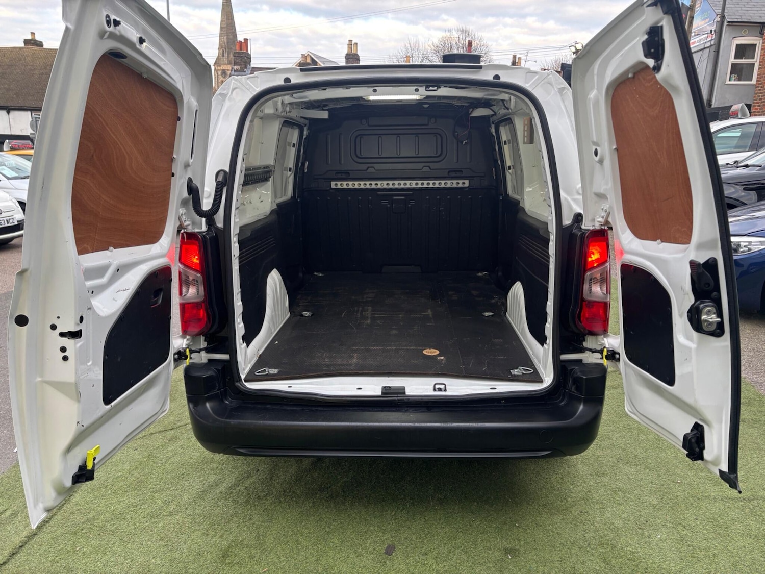 Used Vauxhall Combo for sale - 78092262: Photo 9