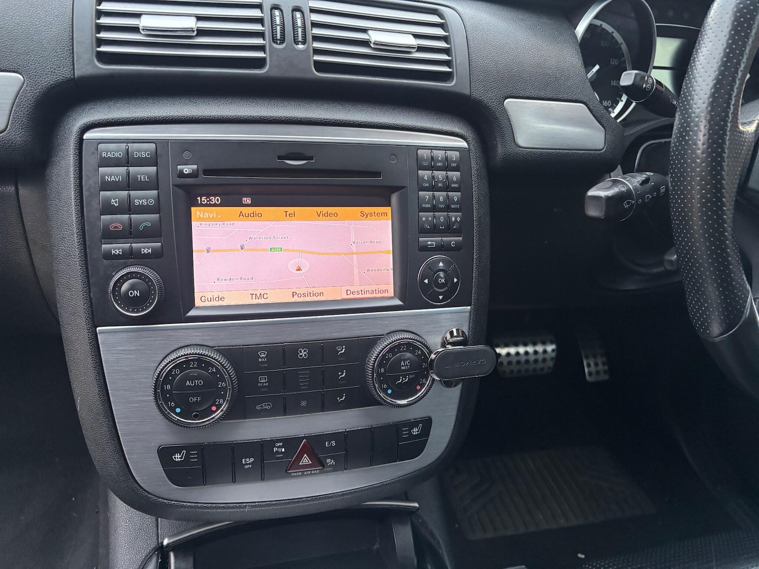 Used Mercedes-Benz R Class 2011 for sale - 76648113: Photo 13