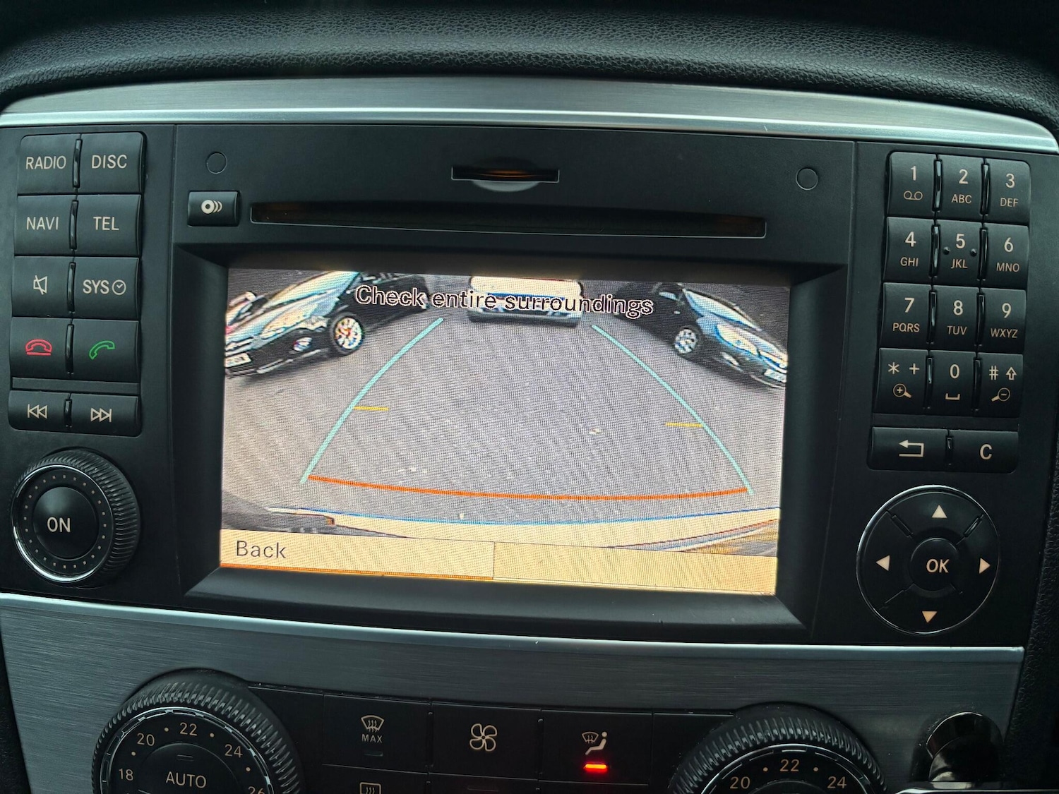 Used Mercedes-Benz R Class 2011 for sale - 76648113: Photo 19