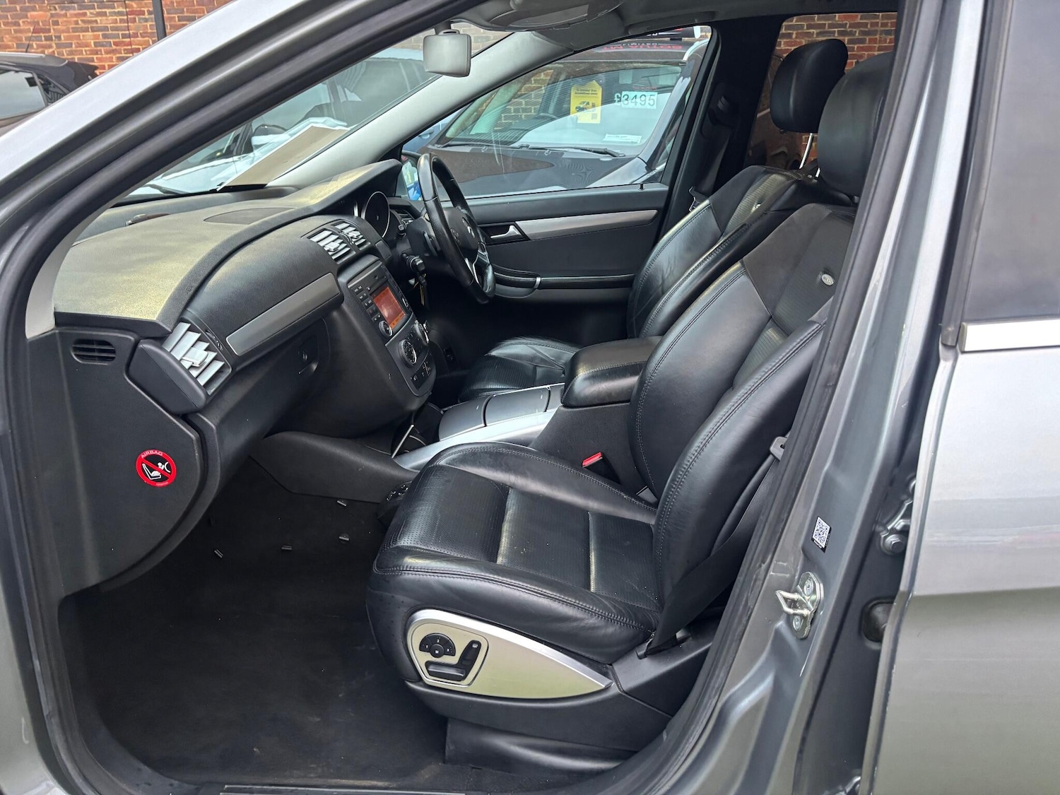 Used Mercedes-Benz R Class 2011 for sale - 76648113: Photo 9