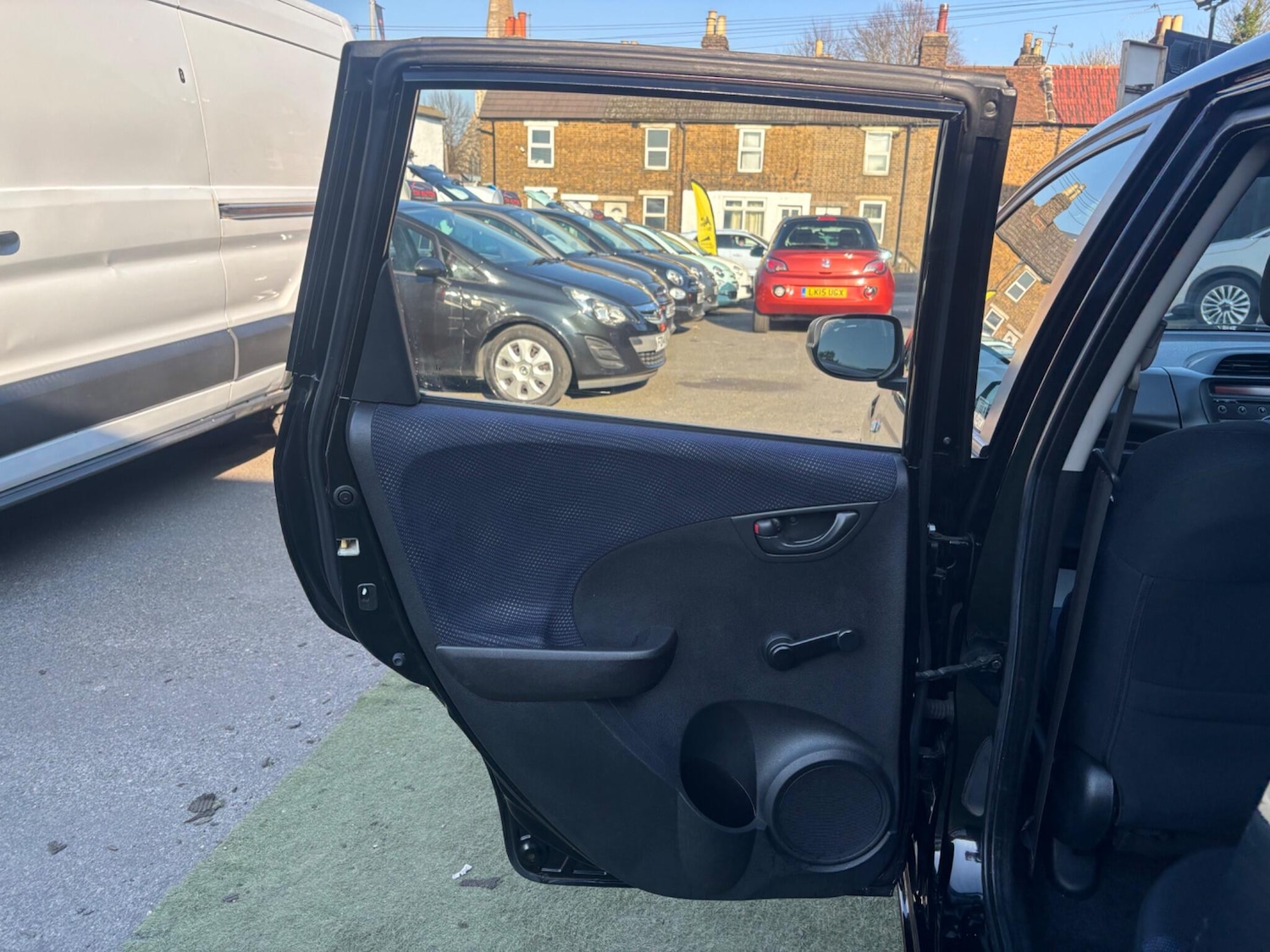 Used Honda Jazz 2014 for sale - 77951717: Photo 14