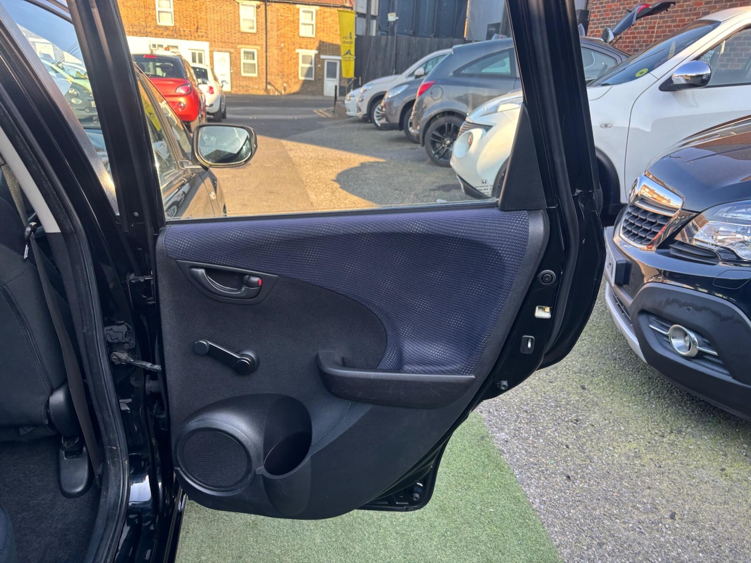 Used Honda Jazz 2014 for sale - 77951717: Photo 15