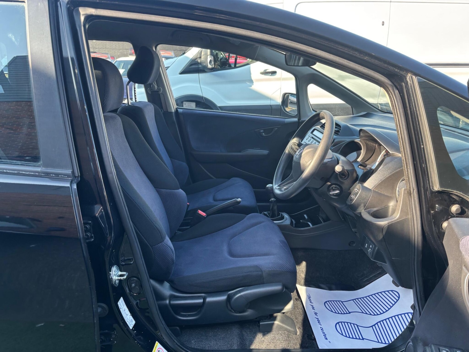 Used Honda Jazz 2014 for sale - 77951717: Photo 17