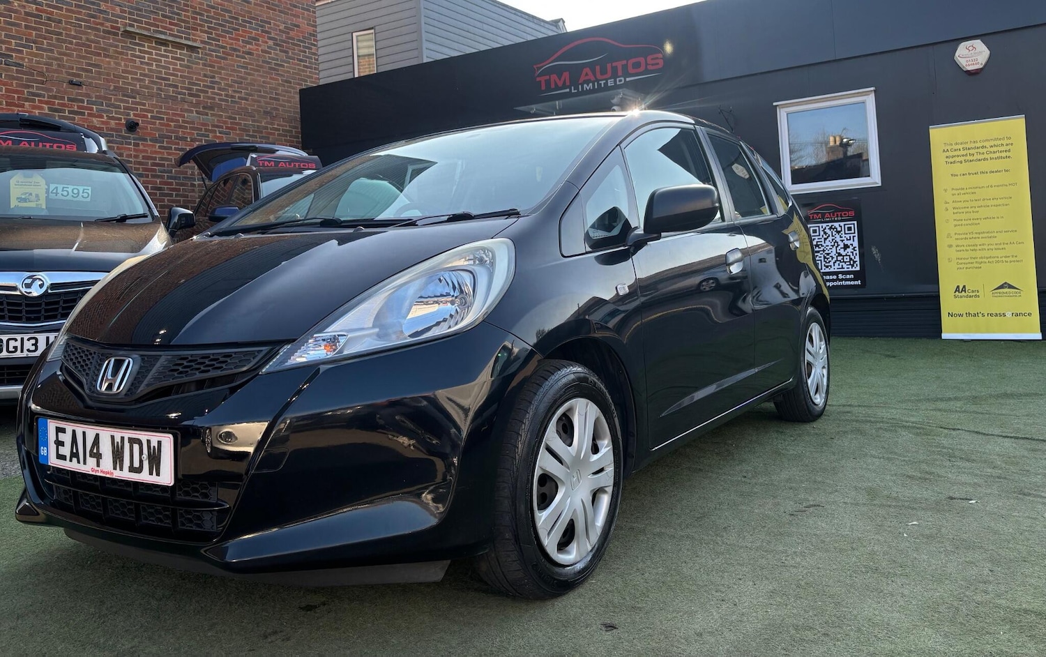 Used Honda Jazz 2014 for sale - 77951717: Photo 2