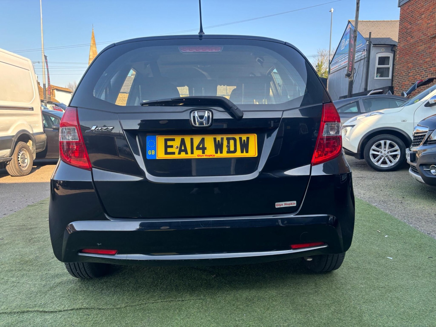 Used Honda Jazz 2014 for sale - 77951717: Photo 6