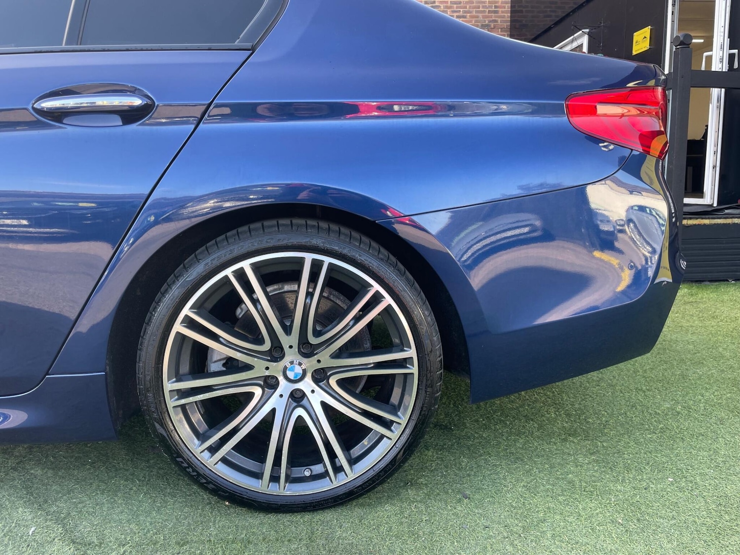 Used BMW 5 Series 2018 for sale - 78064985: Photo 10