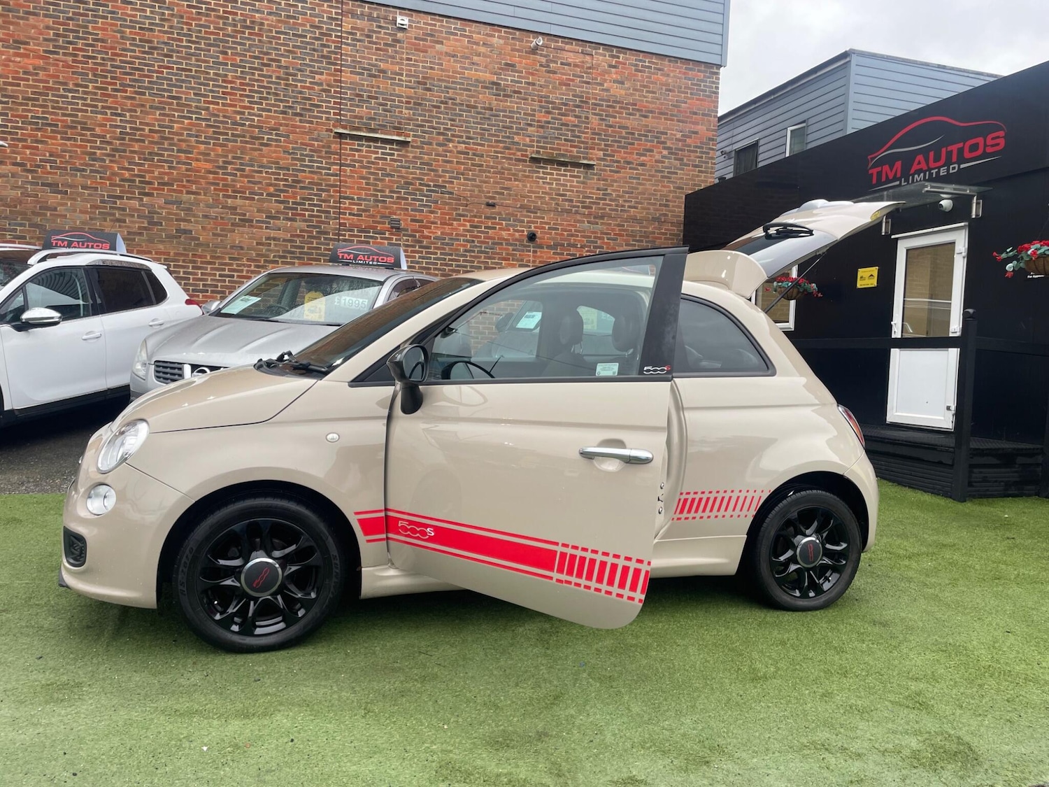 Used Fiat 500 2015 for sale - 77283135: Photo 10