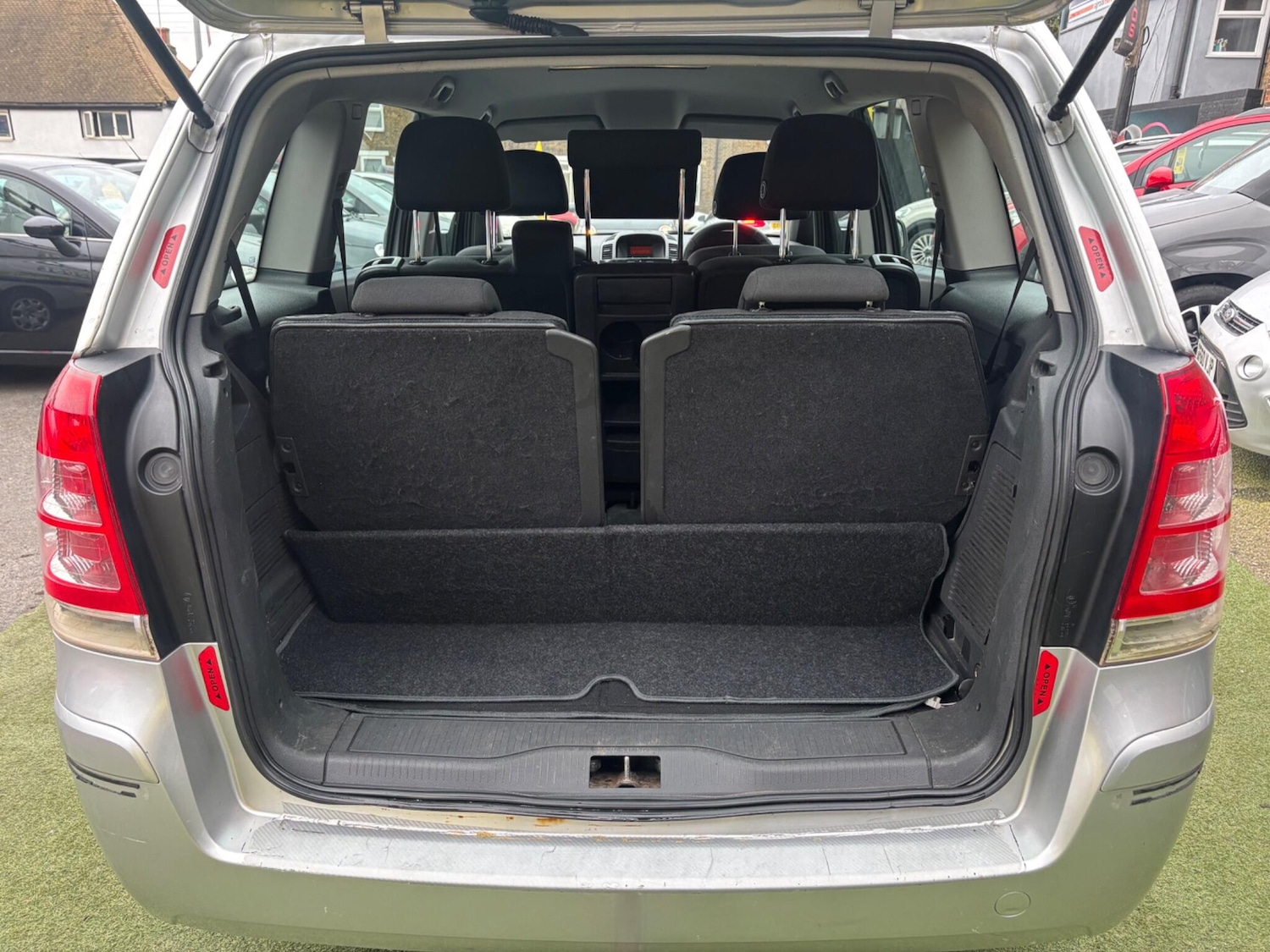 Used Vauxhall Zafira 2013 for sale - 77878690: Photo 10