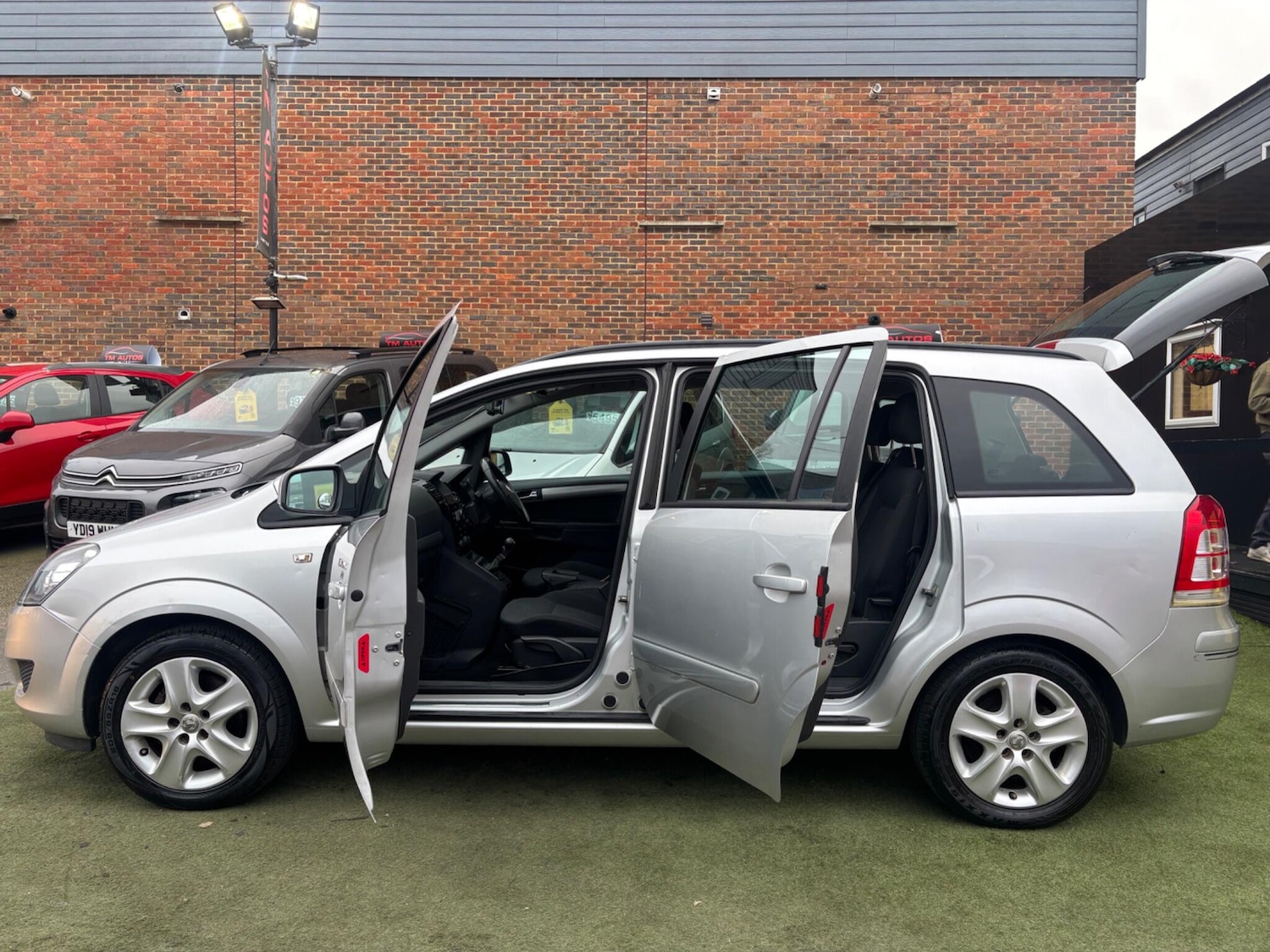 Used Vauxhall Zafira 2013 for sale - 77878690: Photo 15