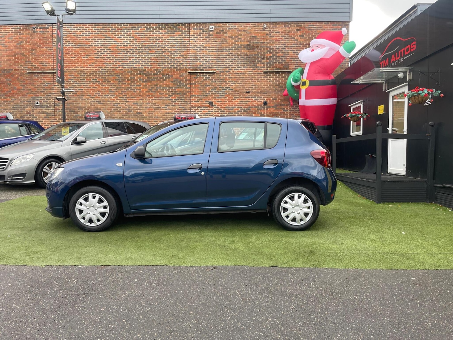 Used Dacia Sandero 2017 for sale - 76922663: Photo 11
