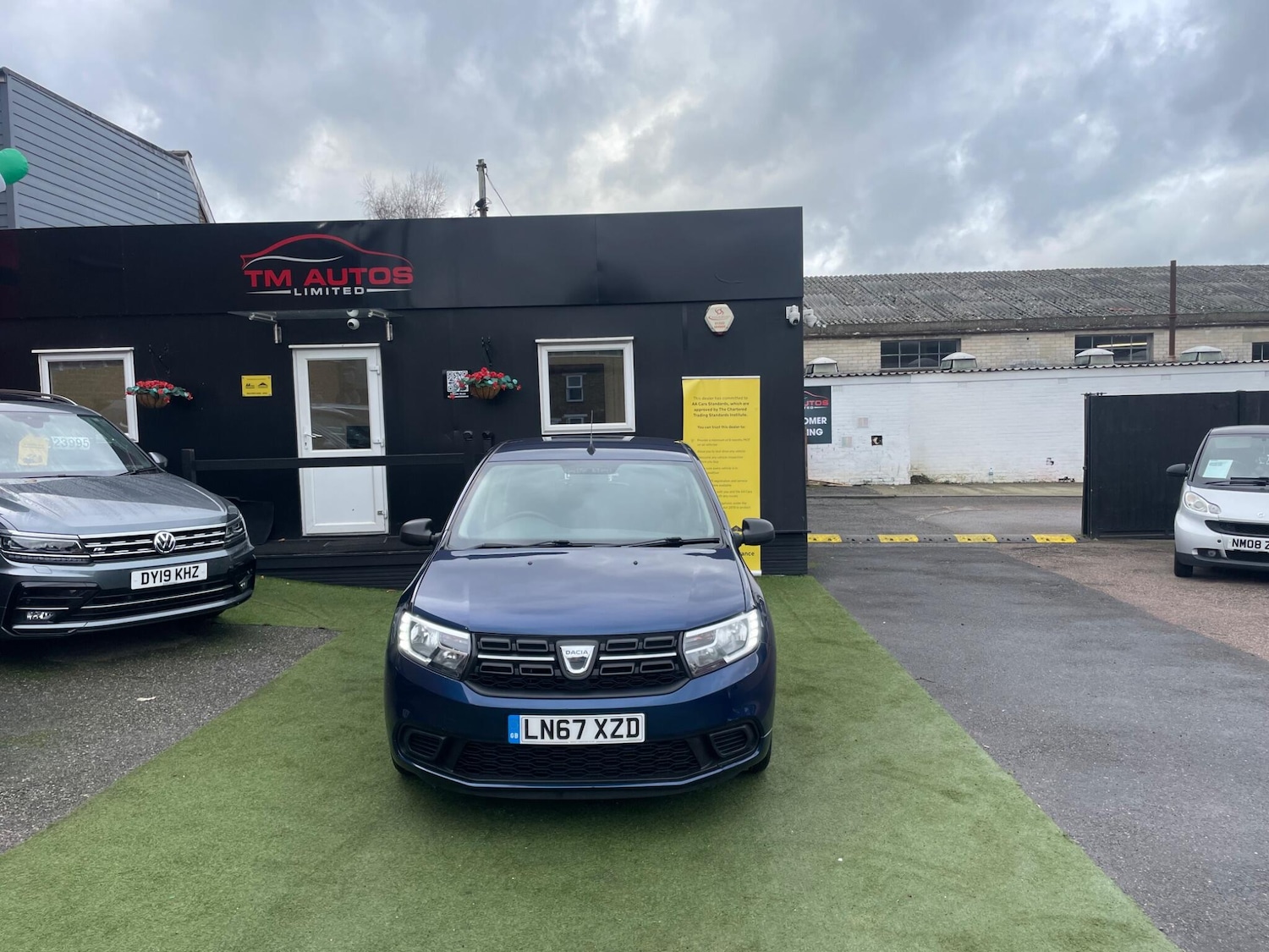 Used Dacia Sandero 2017 for sale - 76922663: Photo 2