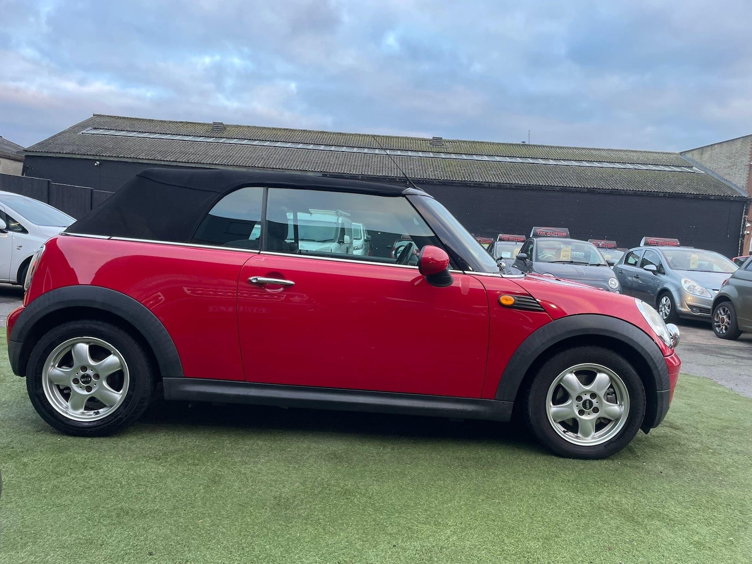 Used MINI Convertible 2009 for sale - 77555421: Photo 7