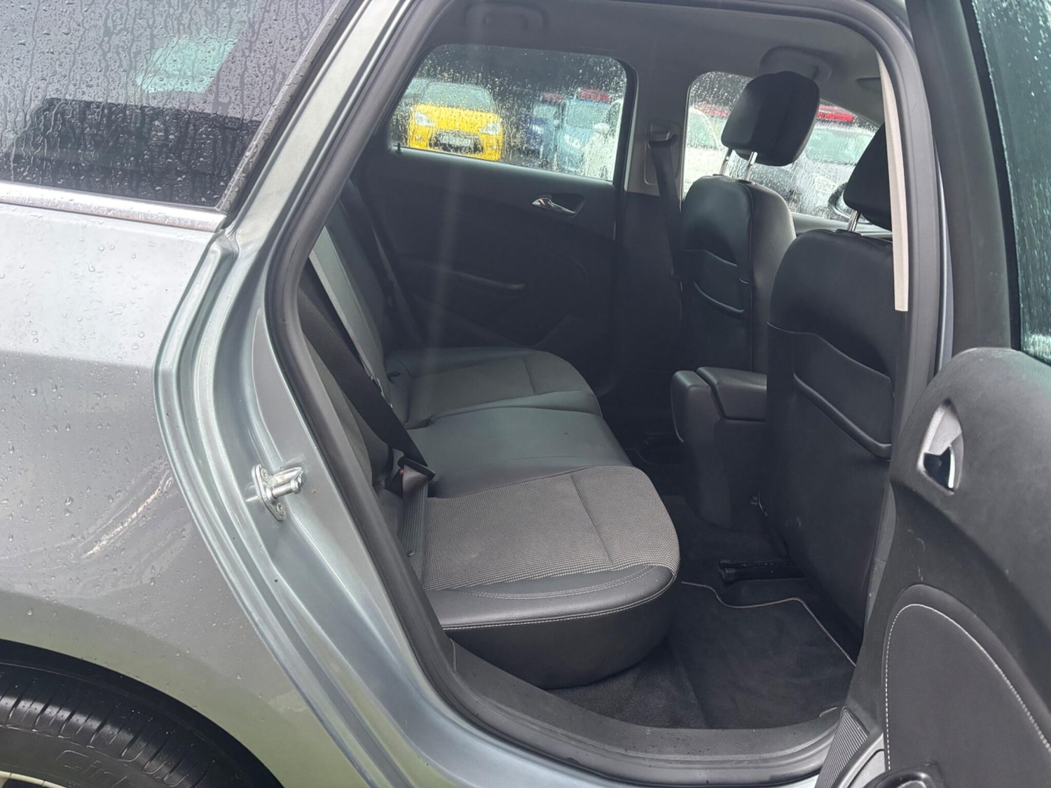 Used Vauxhall Astra 2013 for sale - 77283125: Photo 12