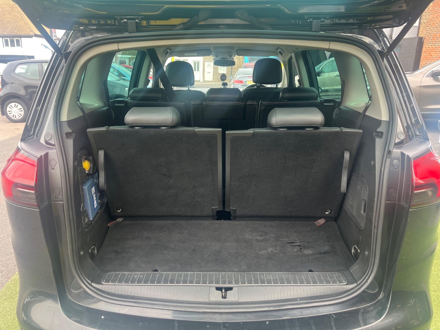 Used Vauxhall Zafira Tourer 2015 for sale - 76426309: Photo 15