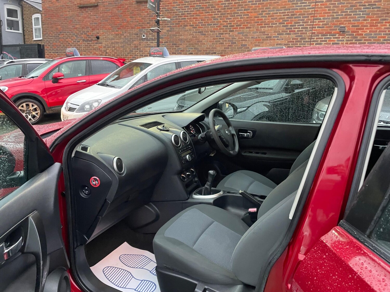 Used Nissan Qashqai 2010 for sale - 77552499: Photo 16