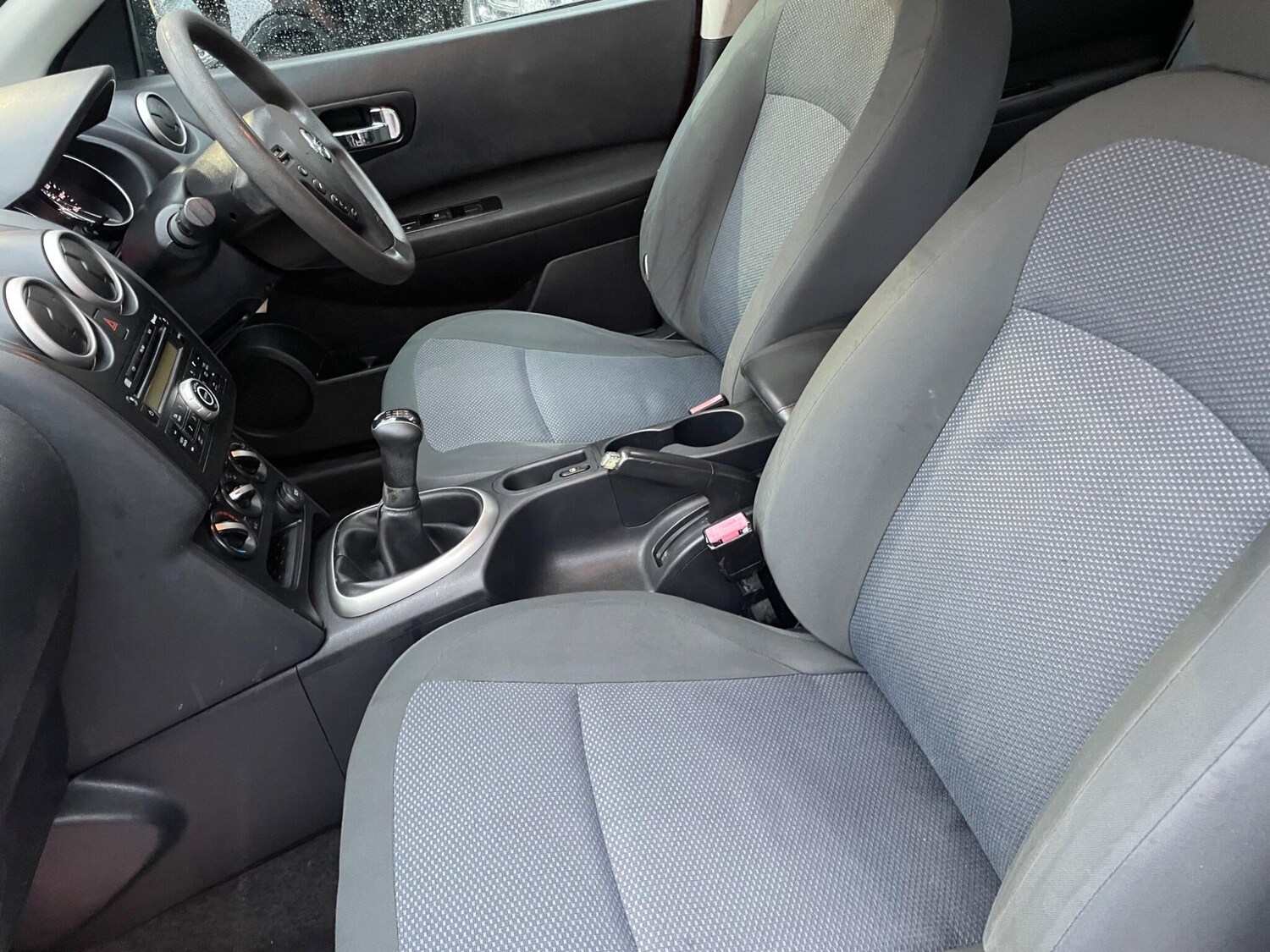 Used Nissan Qashqai 2010 for sale - 77552499: Photo 17