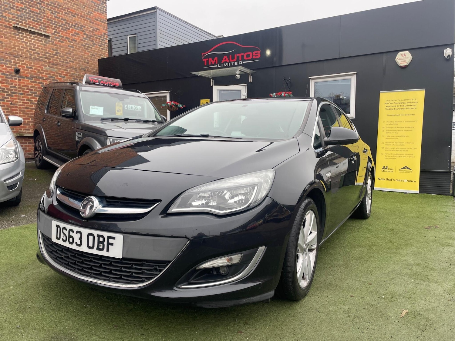 Used Vauxhall Astra 2013 for sale - 77795205: Photo 2