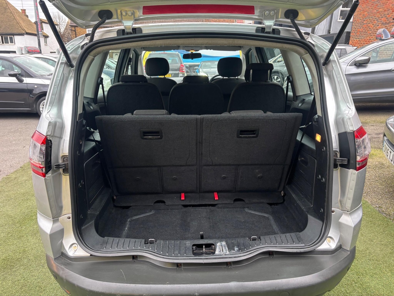 Used Ford S-Max 2010 for sale - 78107110: Photo 9