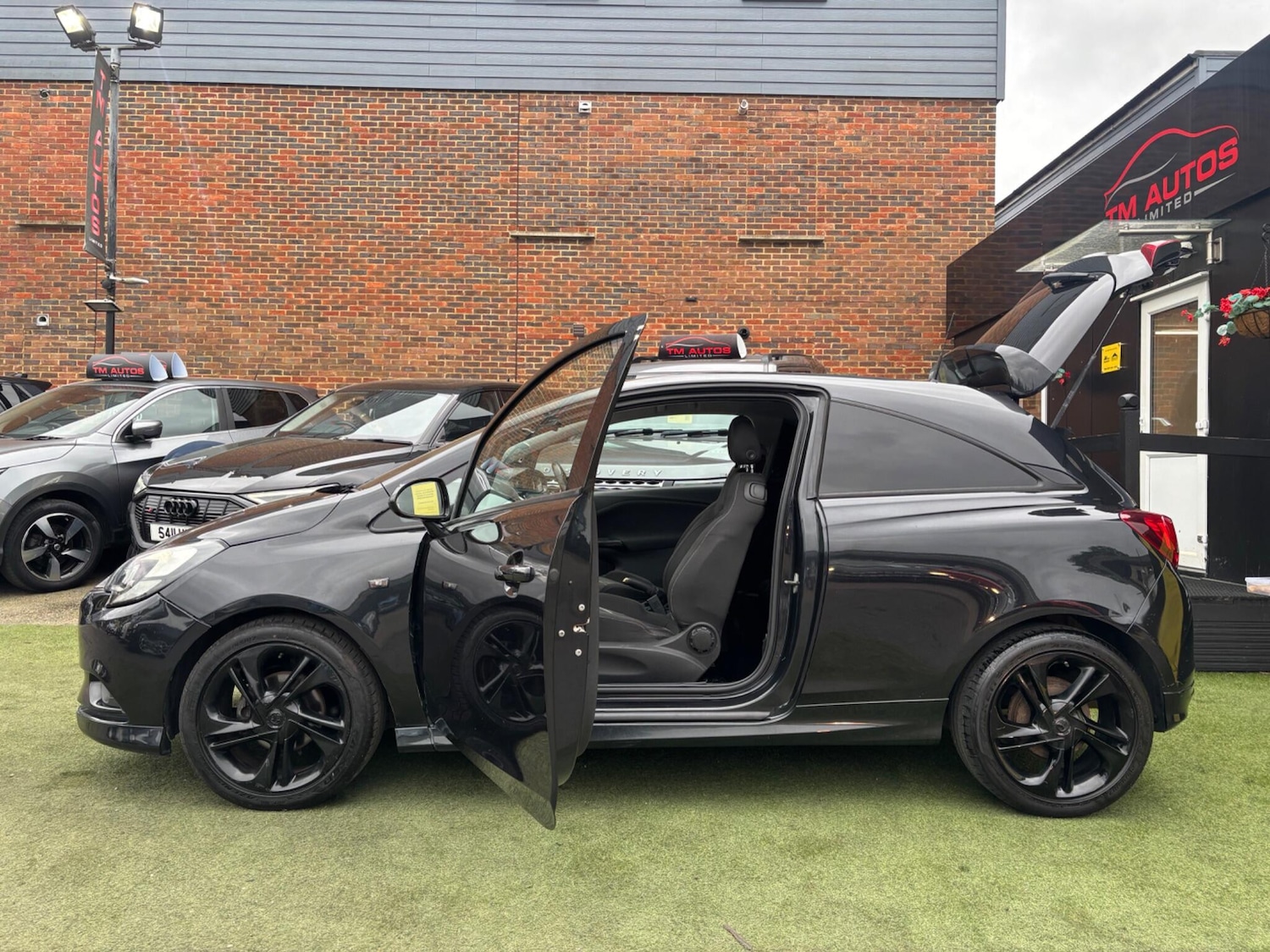 Used Vauxhall Corsa 2015 for sale - 77688223: Photo 9