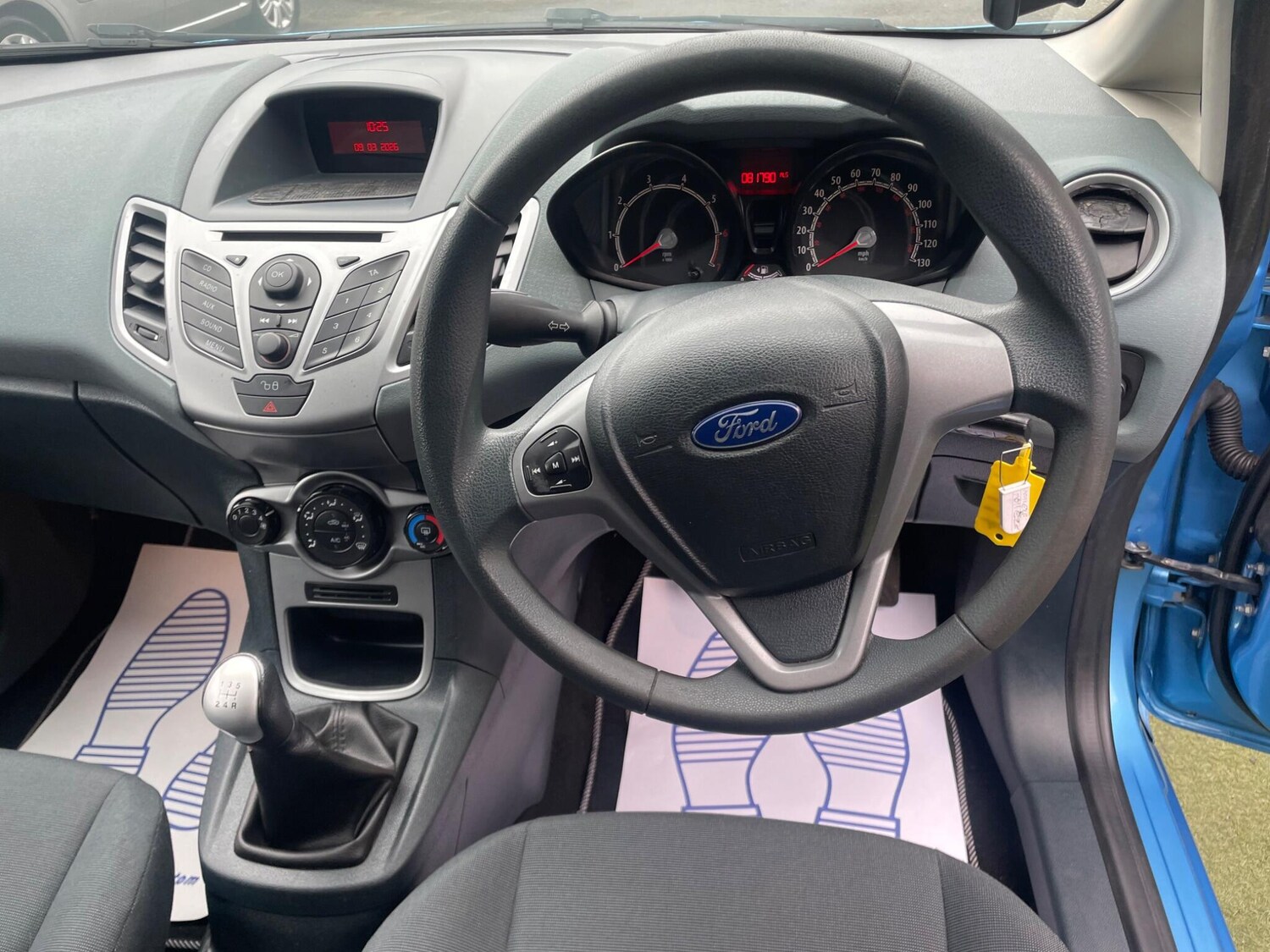 Used Ford Fiesta 2011 for sale - 77810294: Photo 24