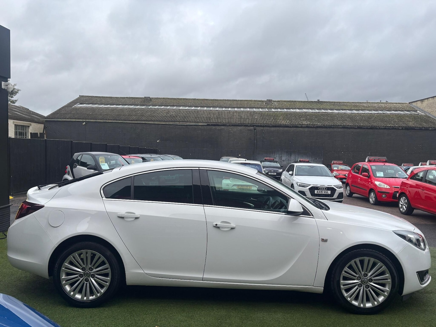 Used Vauxhall Insignia 2015 for sale - 76719622: Photo 5