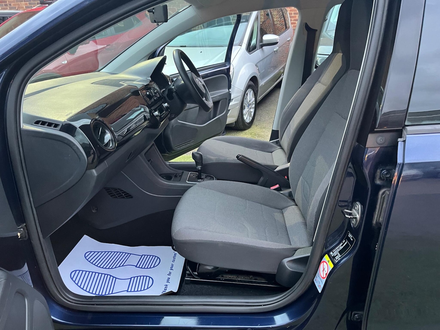 Used Volkswagen up! 2013 for sale - 77685882: Photo 10