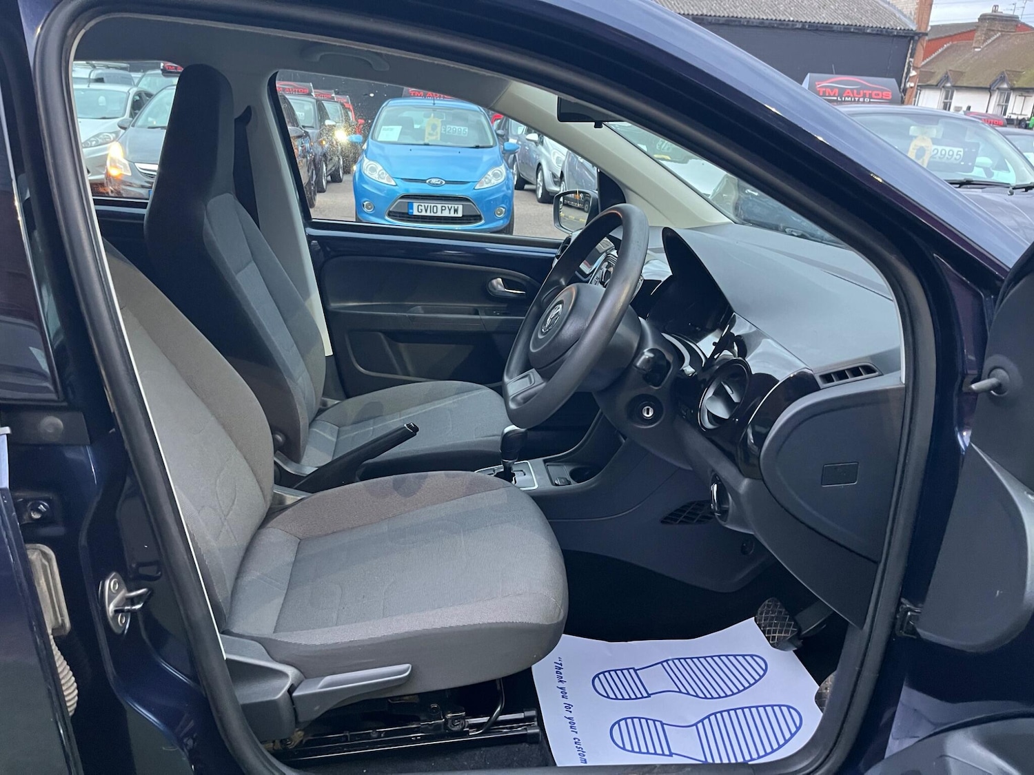 Used Volkswagen up! 2013 for sale - 77685882: Photo 15