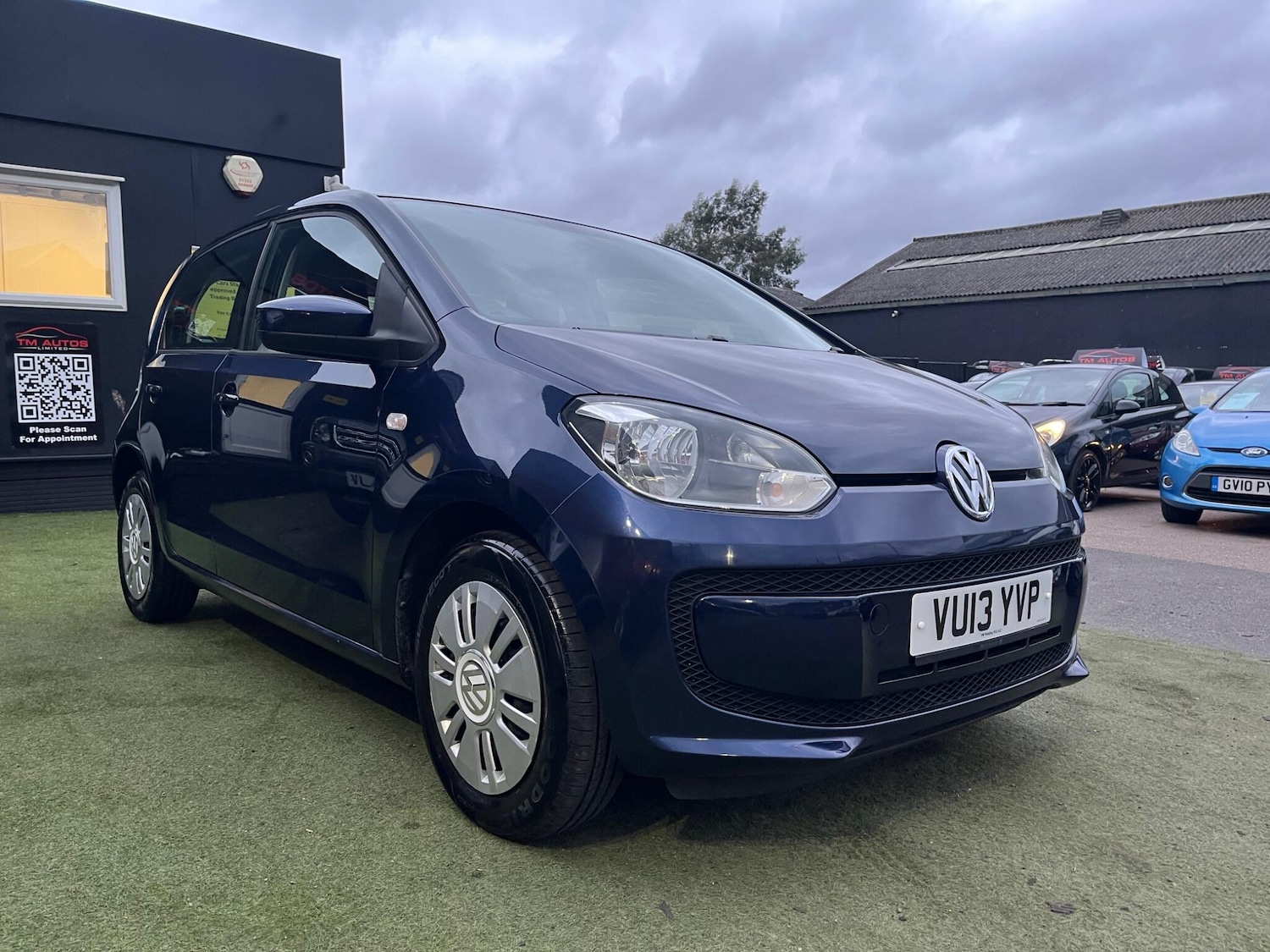 Used Volkswagen up! 2013 for sale - 77685882: Photo 4