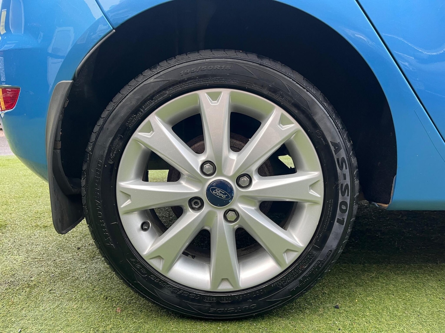 Used Ford Fiesta 2010 for sale - 76883969: Photo 10