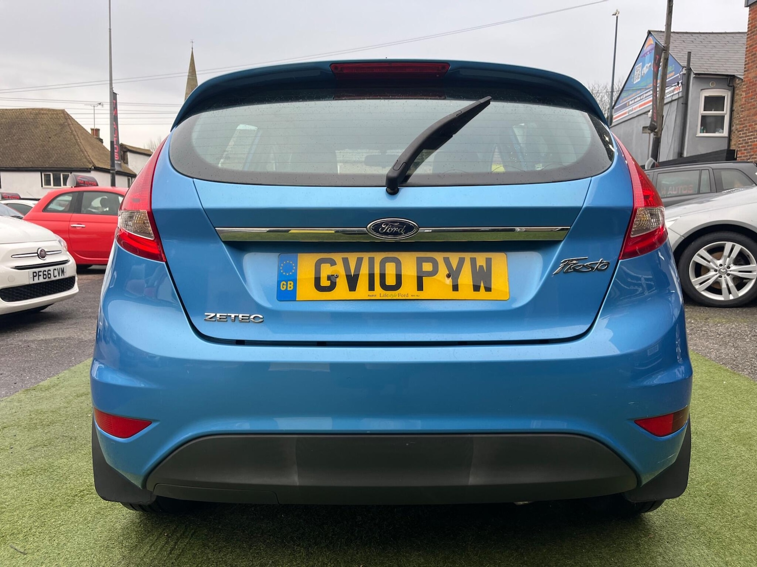 Used Ford Fiesta 2010 for sale - 76883969: Photo 4