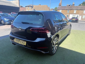 Used Volkswagen Golf 2018 for sale - 79366681: Photo