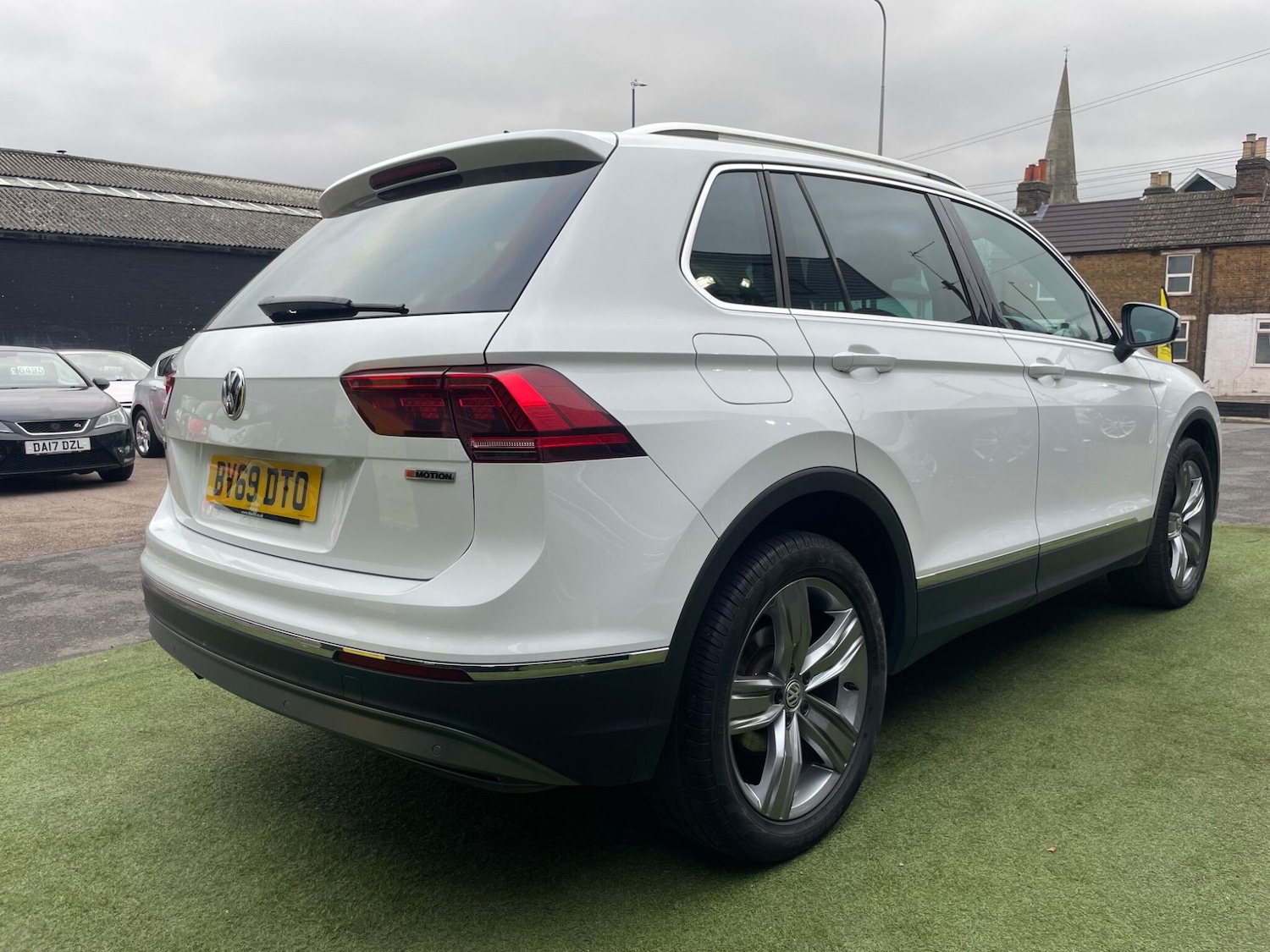 Used Volkswagen Tiguan 2019 for sale - 76949825: Photo 5