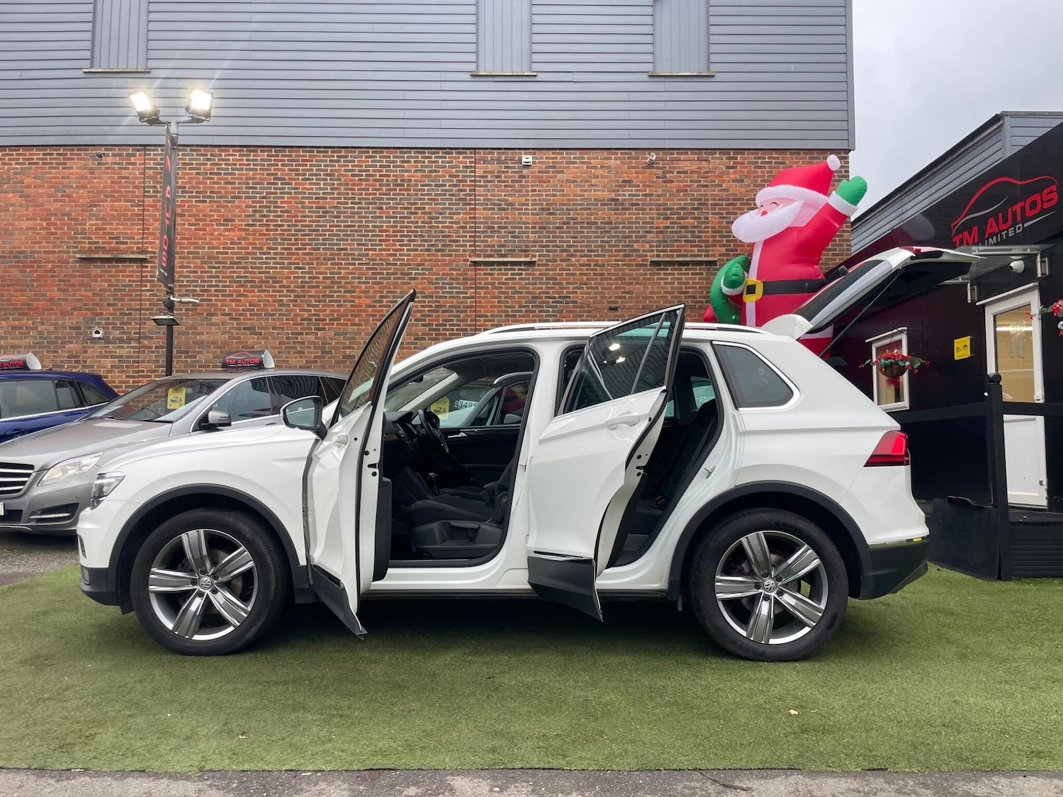 Used Volkswagen Tiguan 2019 for sale - 76949825: Photo 9