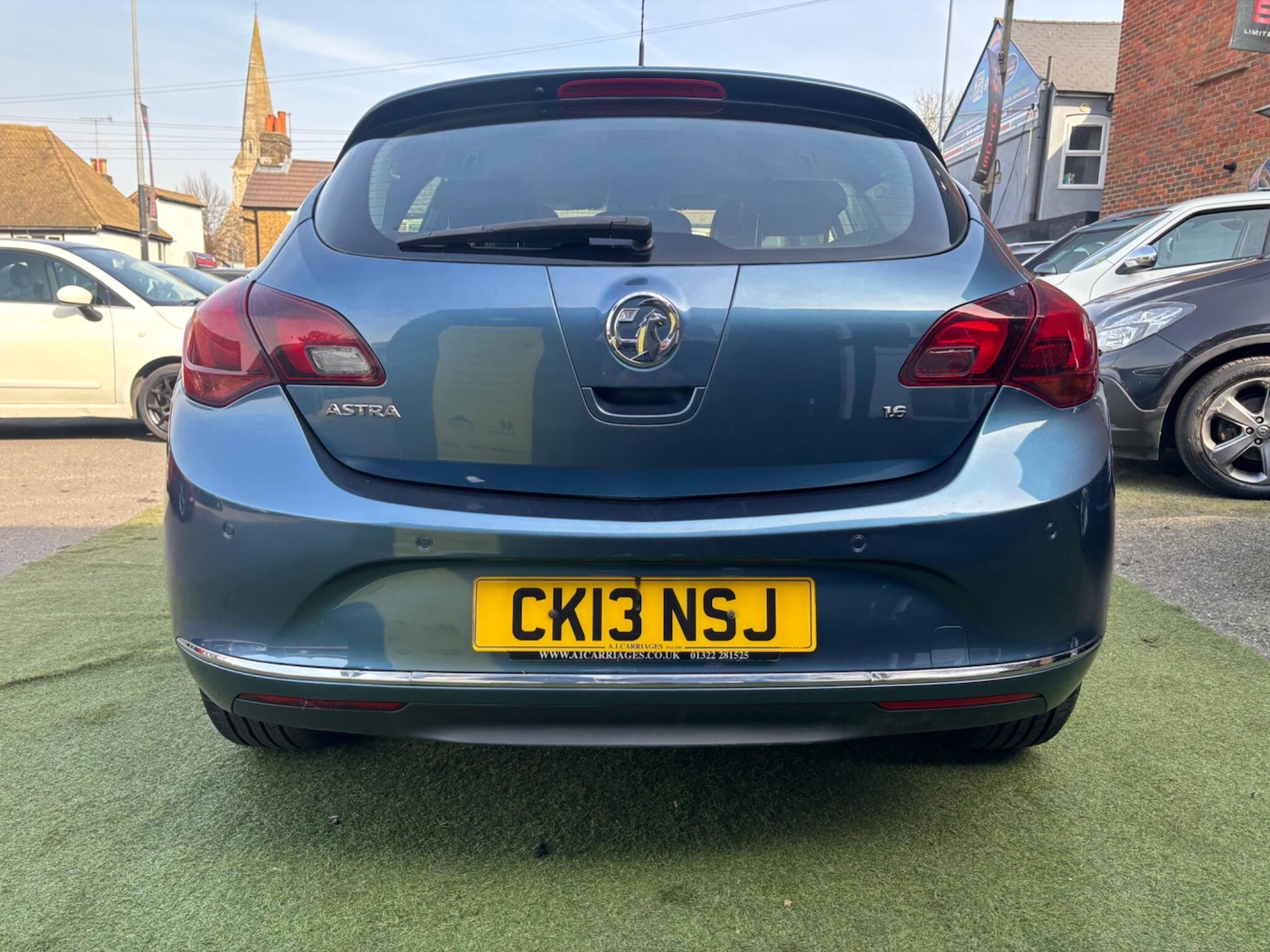 Used Vauxhall Astra 2013 for sale - 77966595: Photo 4