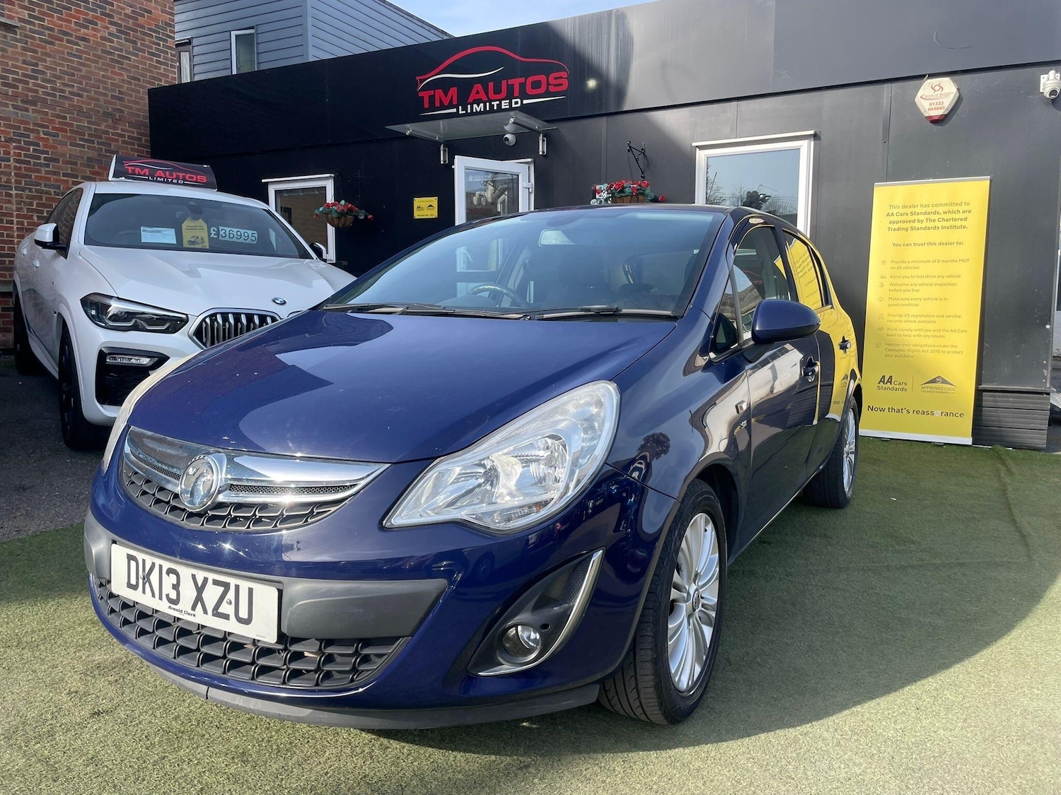 Used Vauxhall Corsa 2013 for sale - 78187361: Photo 2