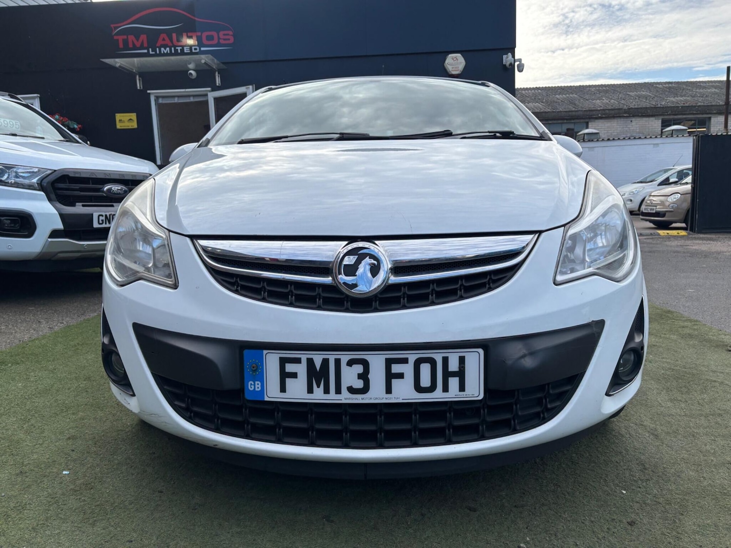 Used Vauxhall Corsa 2013 for sale - 78029057: Photo 3
