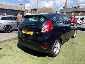 Used Ford Fiesta 2016 for sale - 79463002: Photo