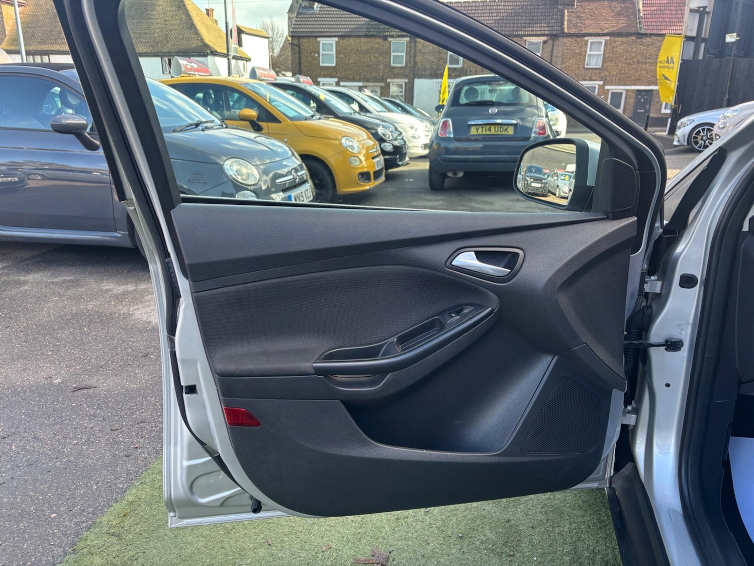 Used Ford Focus 2011 for sale - 77927509: Photo 16