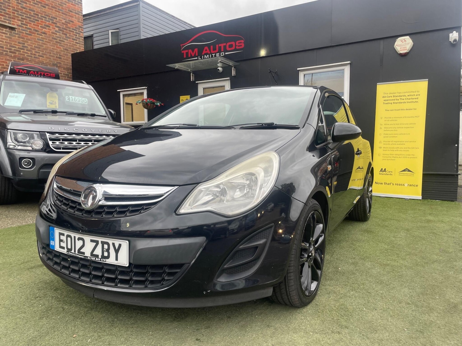 Used Vauxhall Corsa 2012 for sale - 77703271: Photo 2