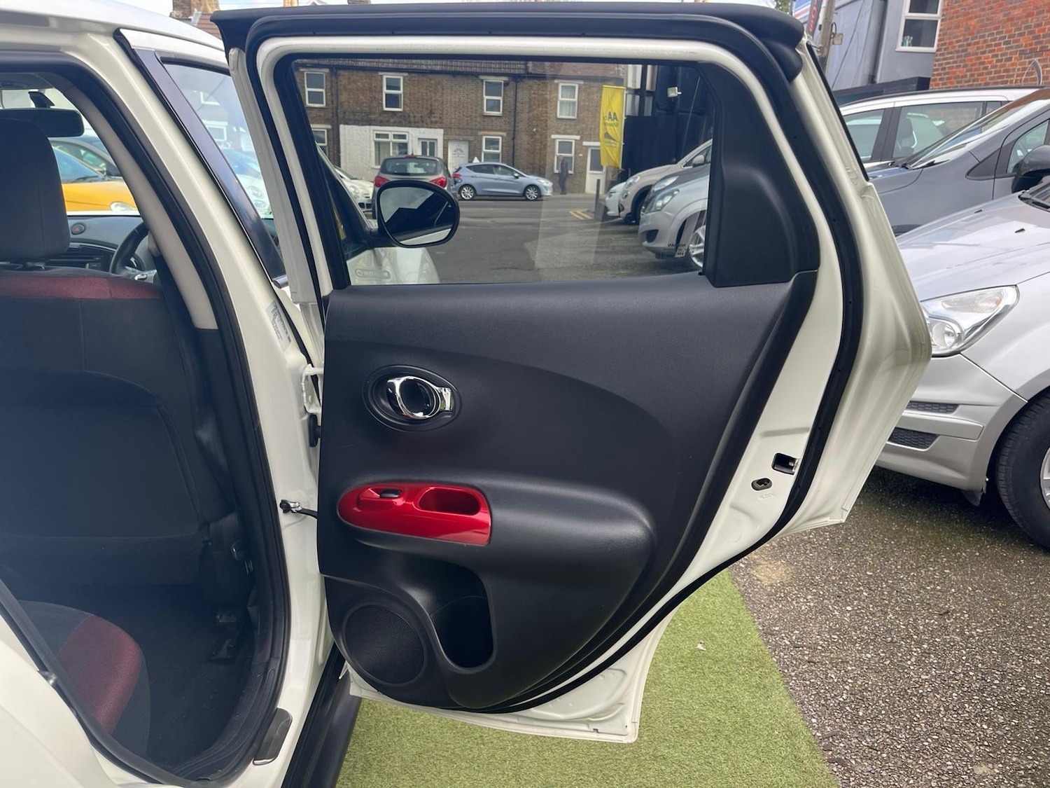 Used Nissan Juke 2011 for sale - 78122227: Photo 15