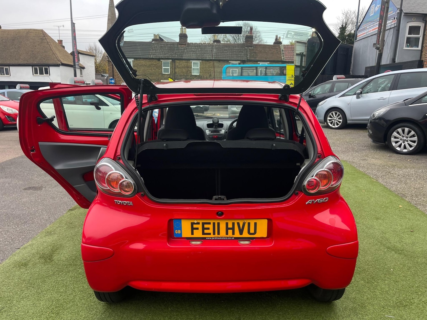 Used Toyota AYGO 2011 for sale - 76508861: Photo 13