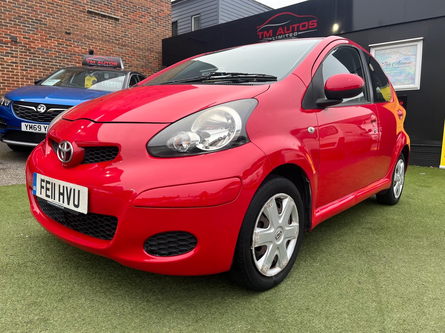 Used Toyota AYGO 2011 for sale - 76508861: Photo 2